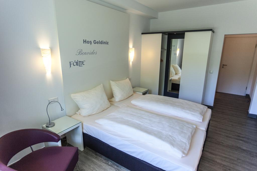 Hotel Fliegendes Klassenzimmer Bad Berleburg Esterno foto