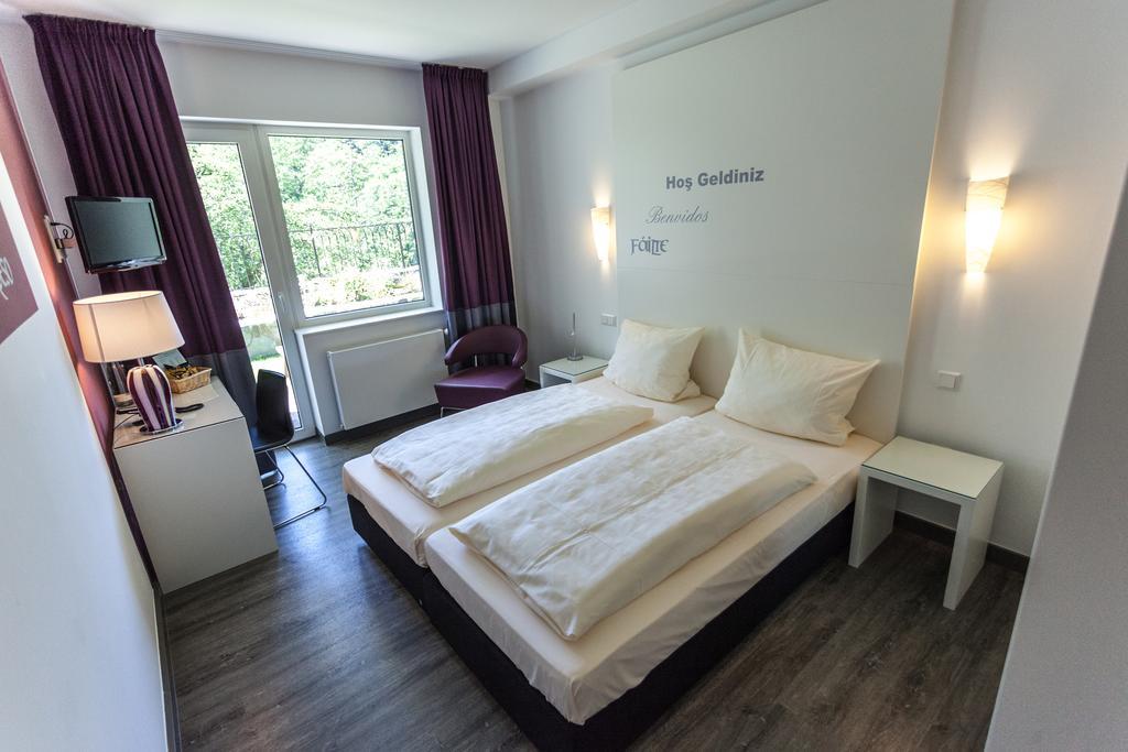 Hotel Fliegendes Klassenzimmer Bad Berleburg Esterno foto