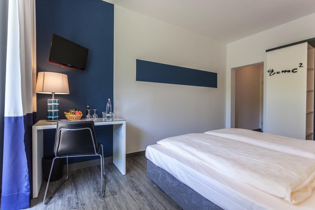 Hotel Fliegendes Klassenzimmer Bad Berleburg Esterno foto