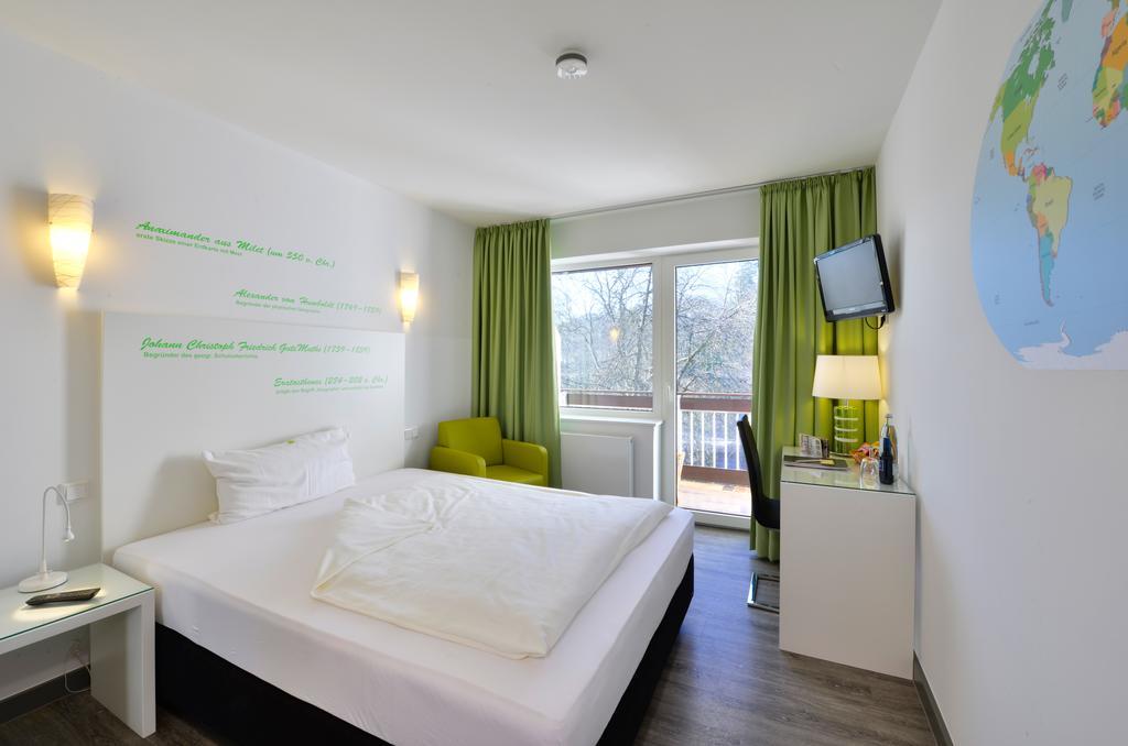 Hotel Fliegendes Klassenzimmer Bad Berleburg Esterno foto